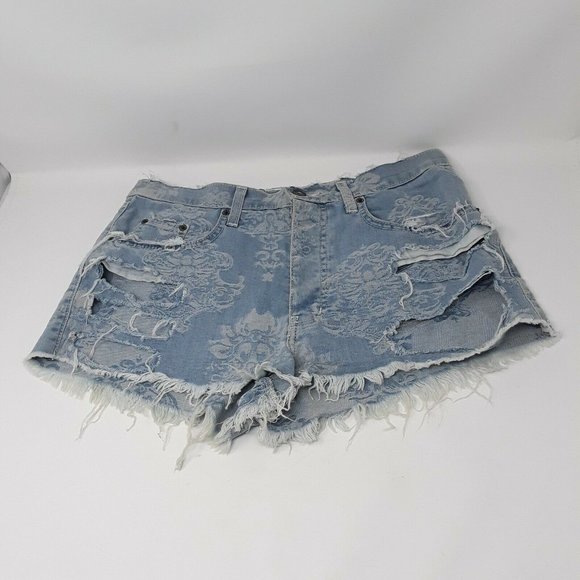 Carmar Womens Distressed Floral Button Fly Blue Jeans Shorts Frayed Size 28 - Picture 1 of 11